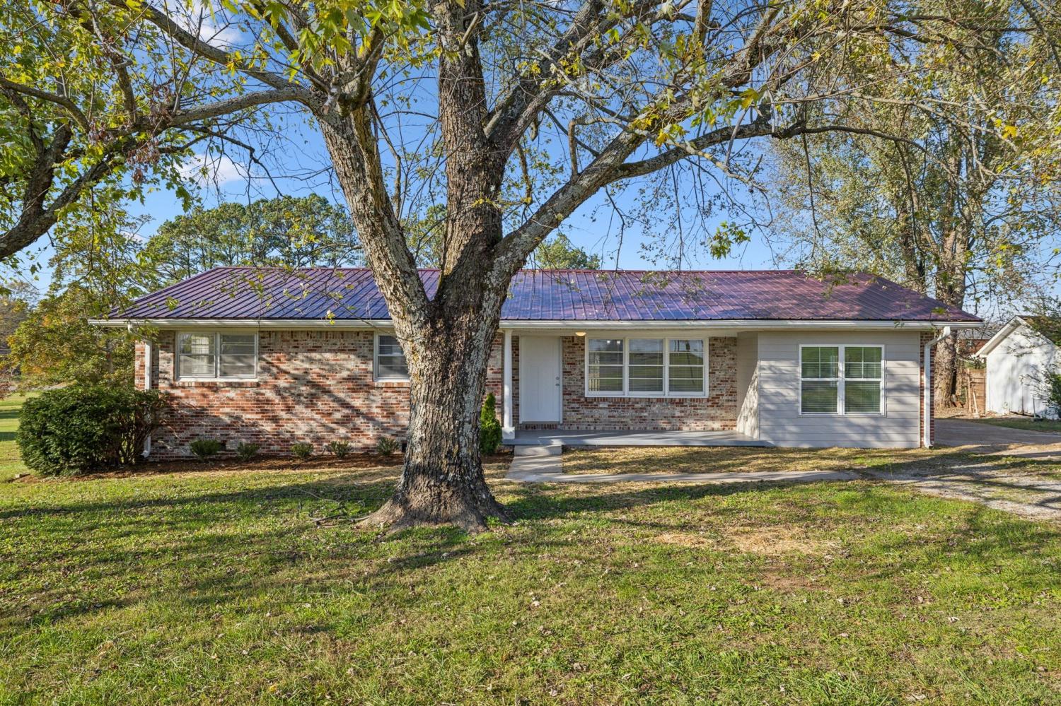 906-Nance-Rd For Sale