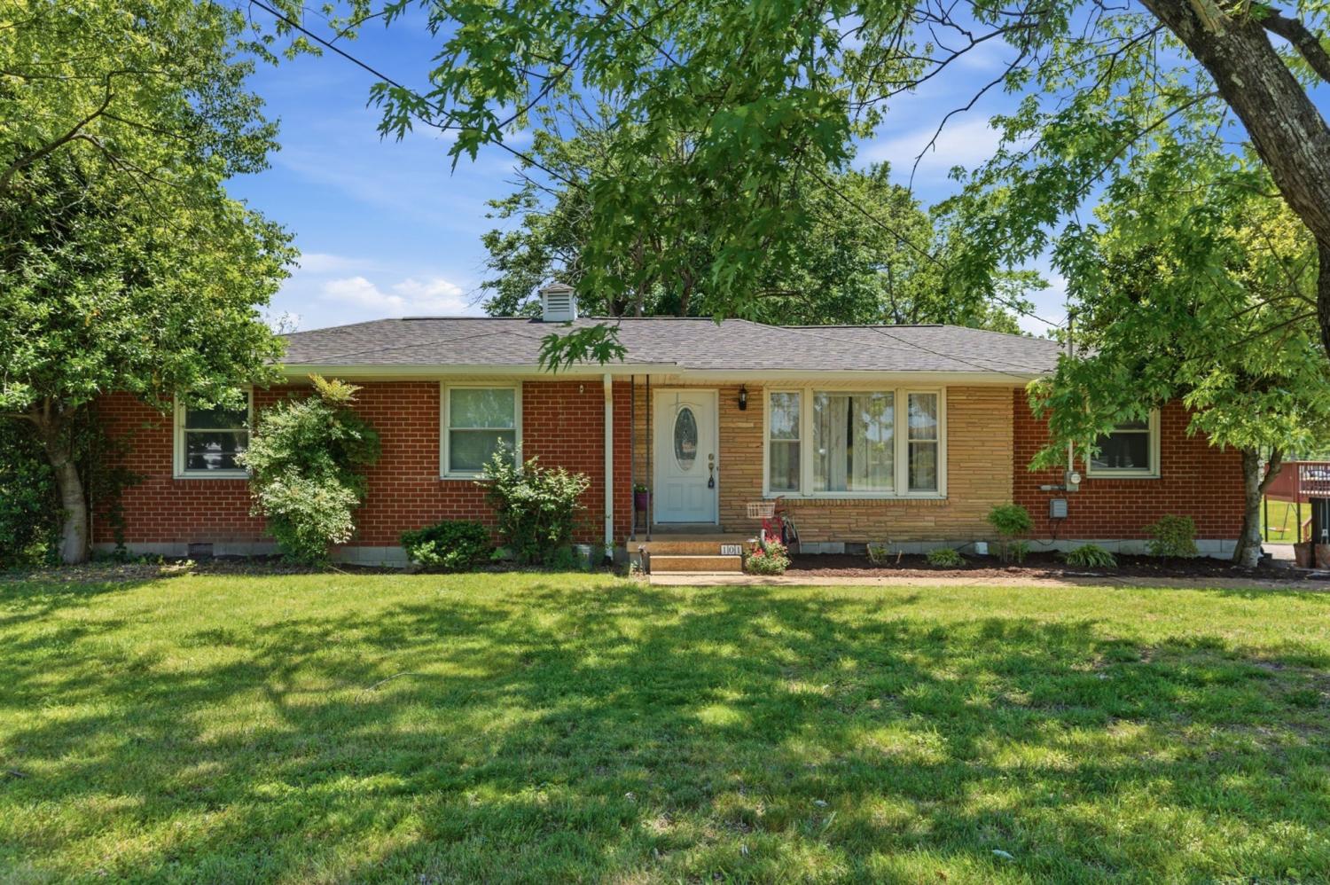 101-Newport-Dr For Sale