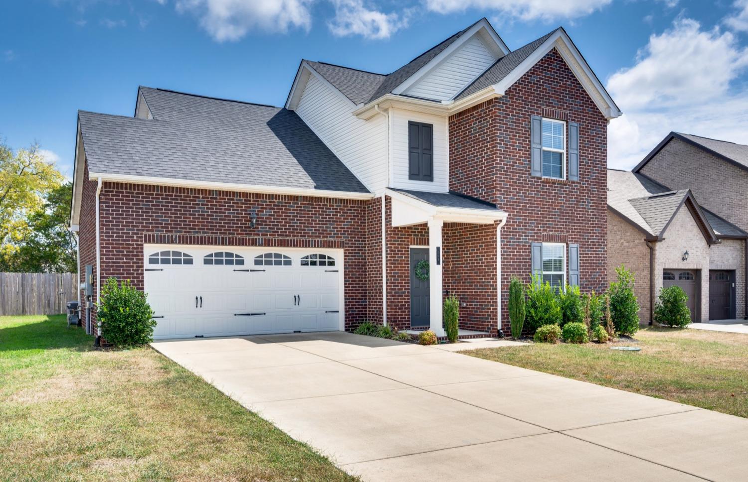 591-Oakvale-Ln For Sale