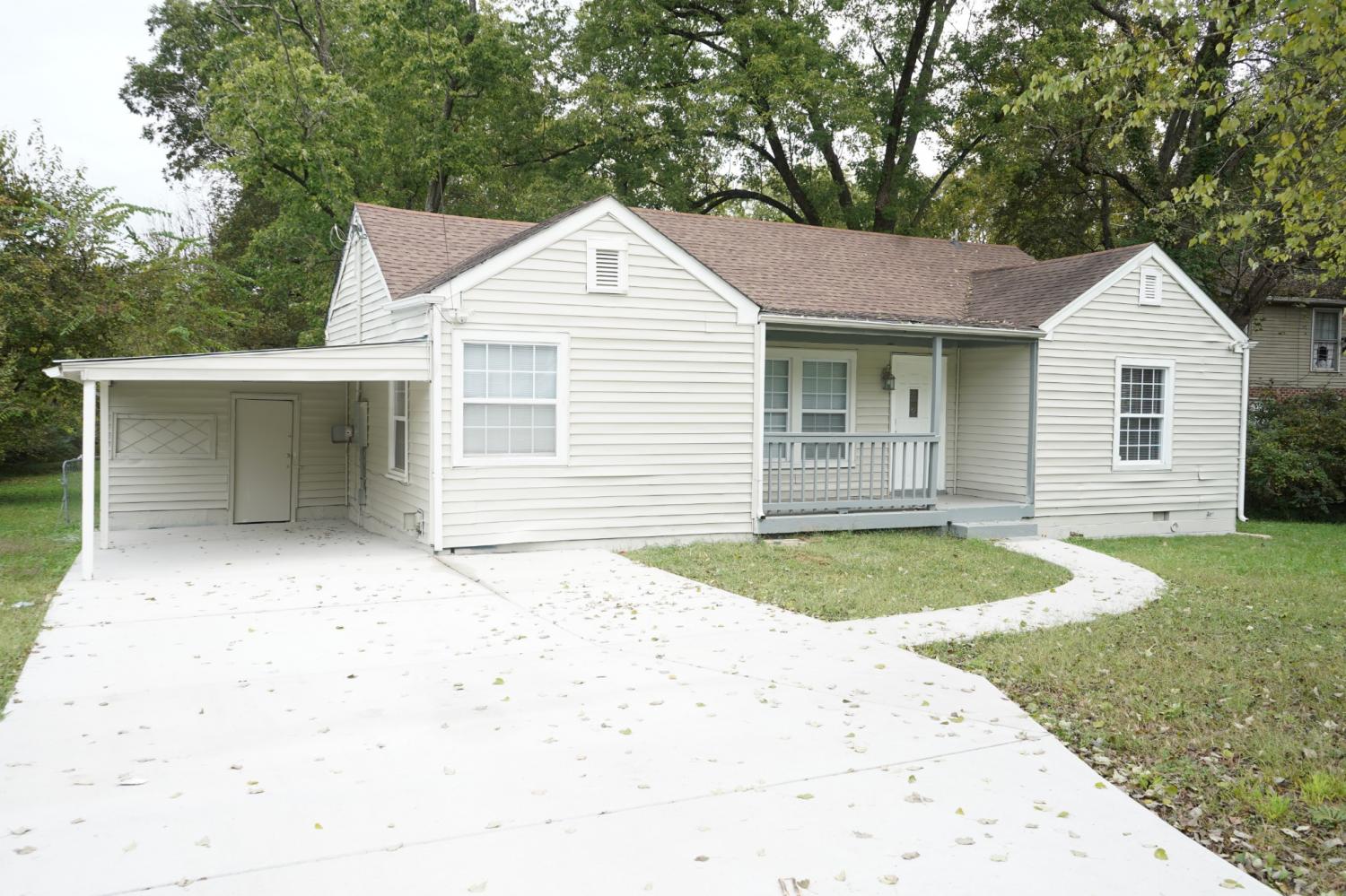 806-Drummond-Dr For Sale