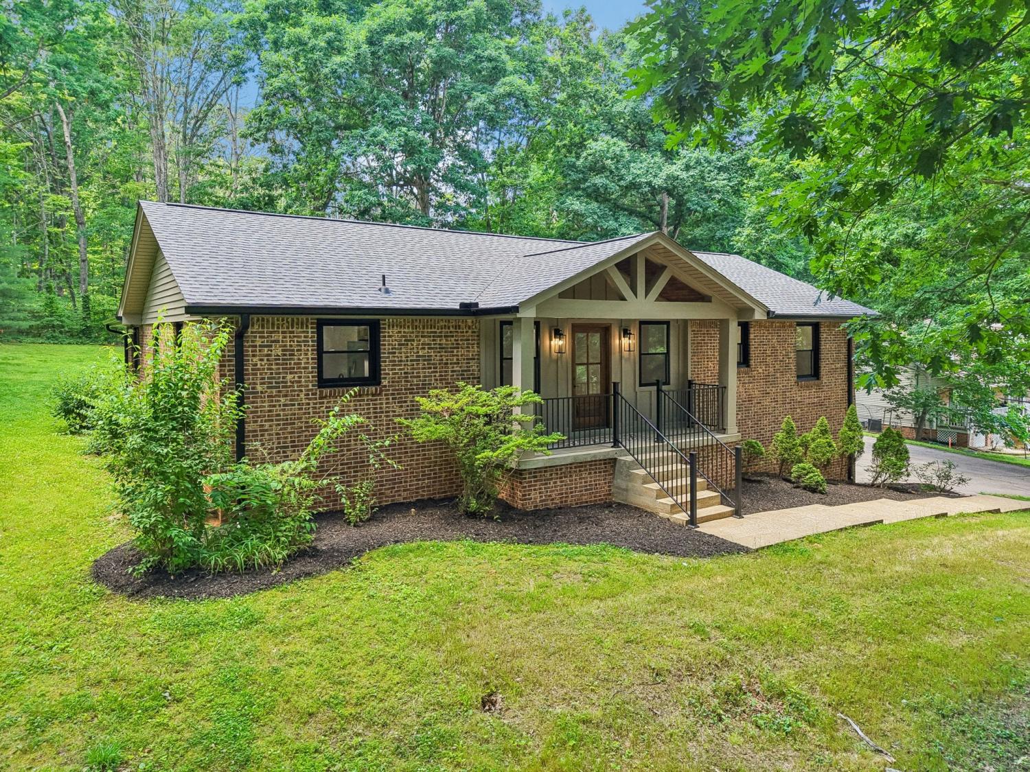 122-Payne-Springs-Rd For Sale