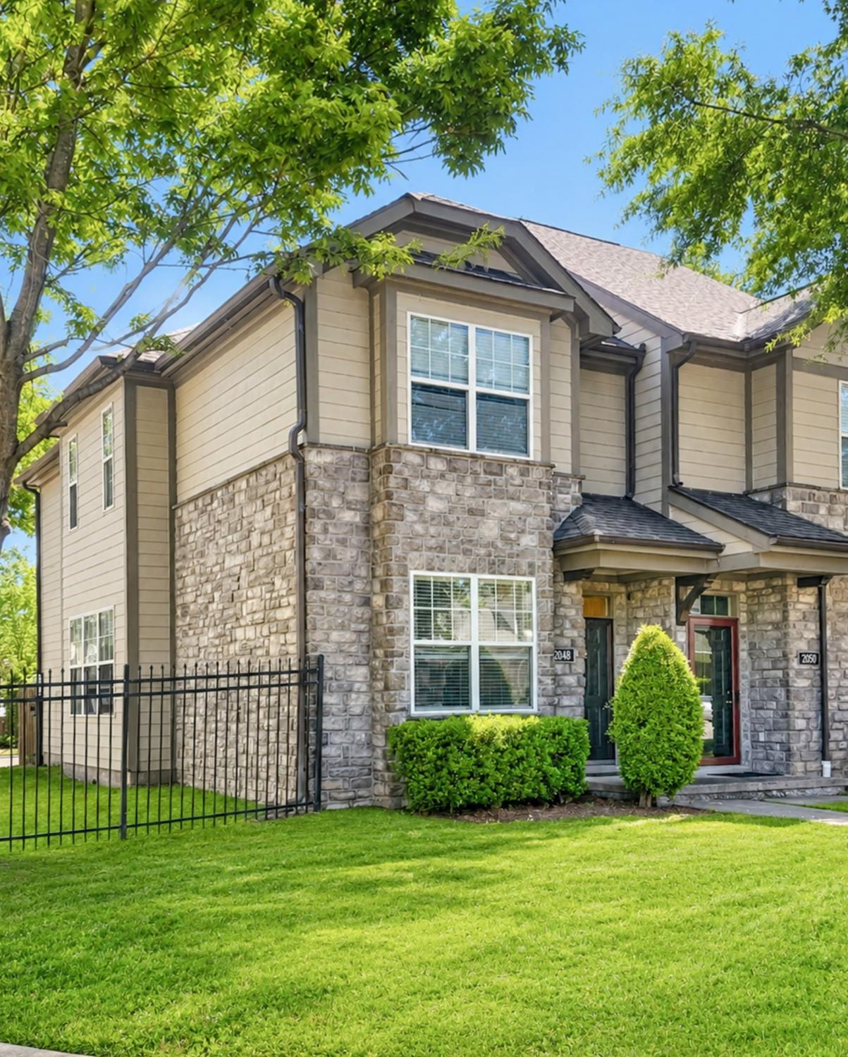 2048-Elliott-Ave For Sale