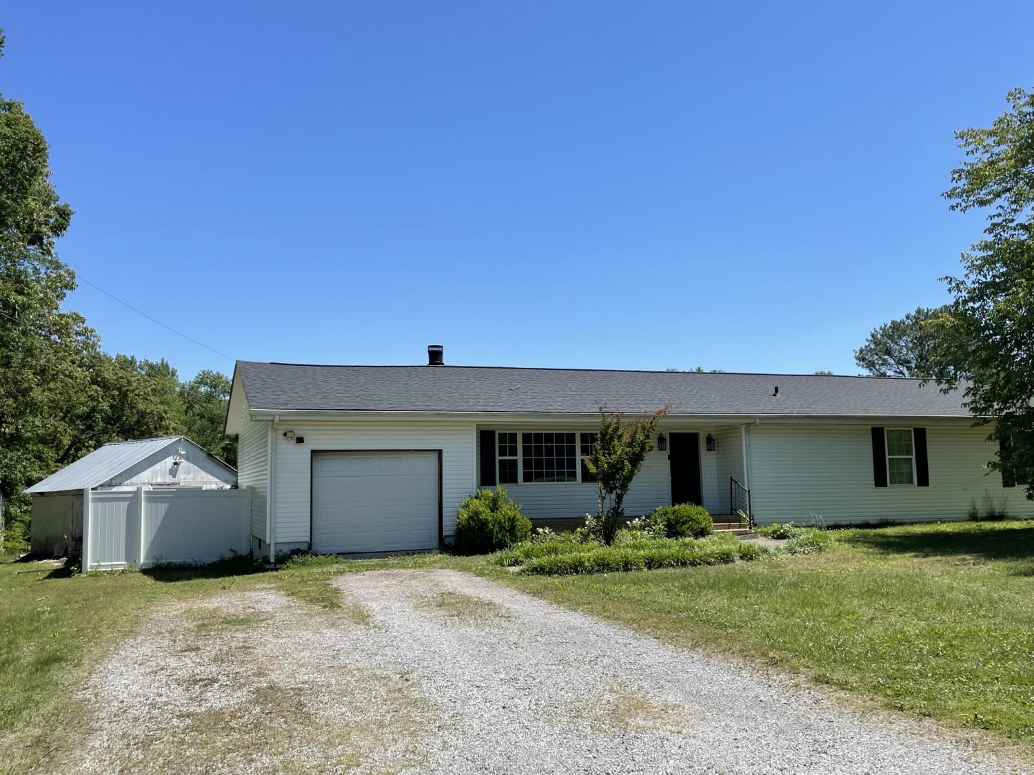 305-Cedar-Hill-Rd For Sale
