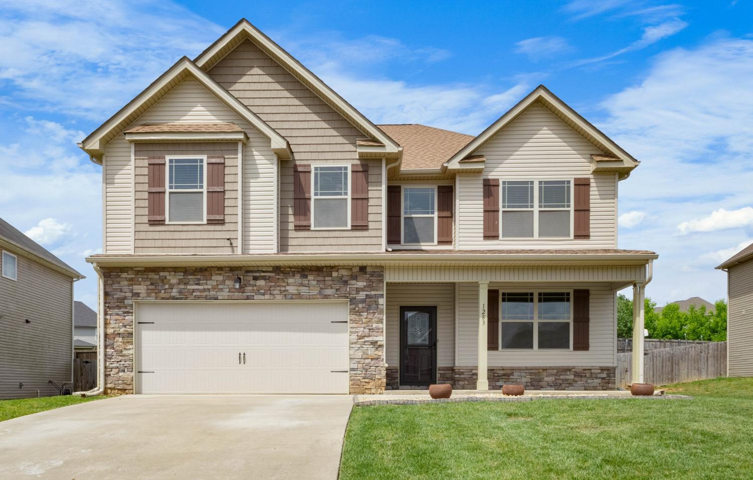 1283-Black-Oak-Cir For Sale
