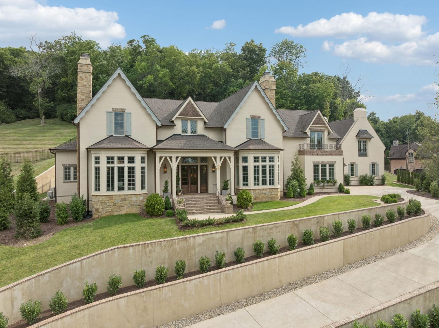 391-The-Lady-of-the-Lake-Ln For Sale