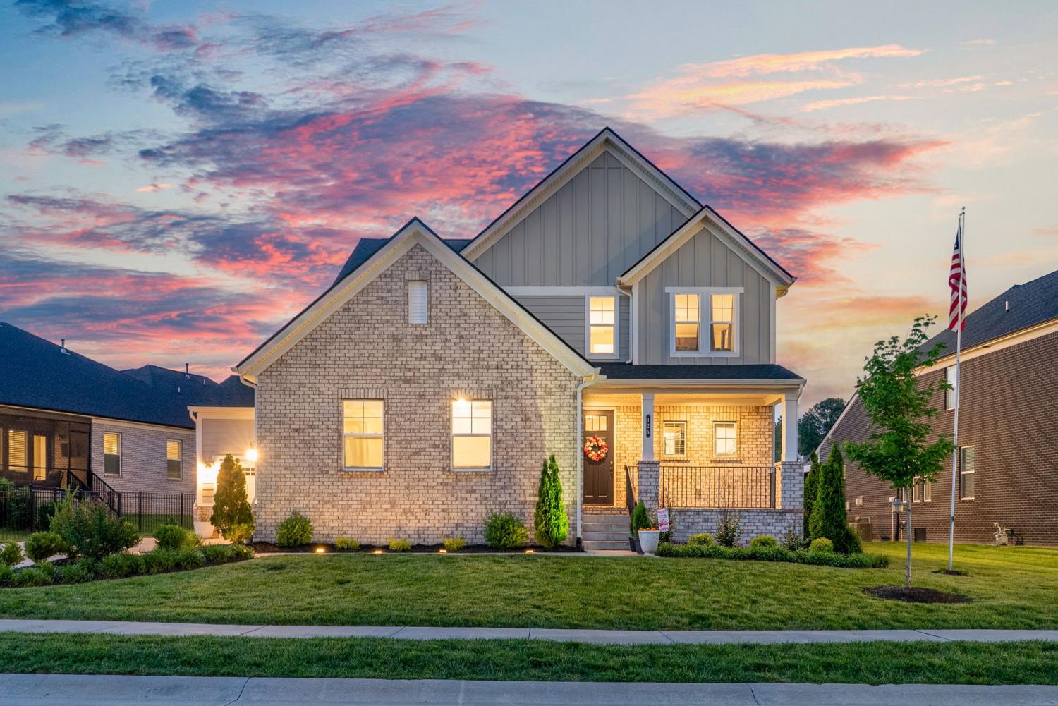 125N-Newbury-Dr For Sale