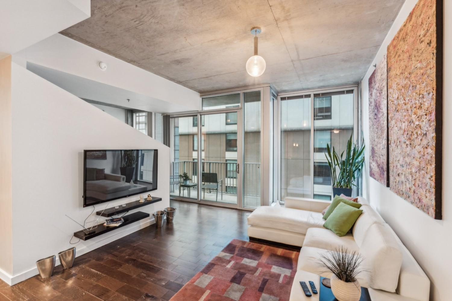 301-Demonbreun-St For Sale