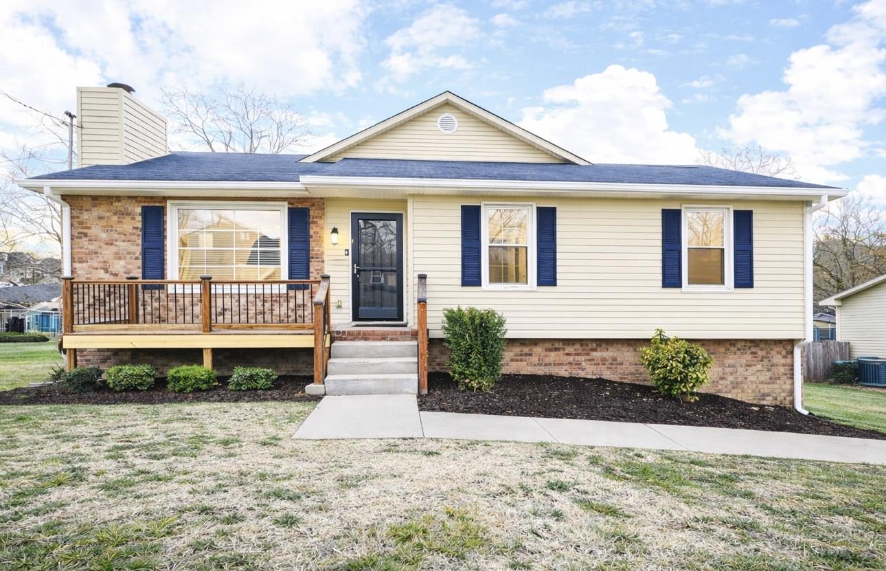 121-Hillwood-Dr For Sale