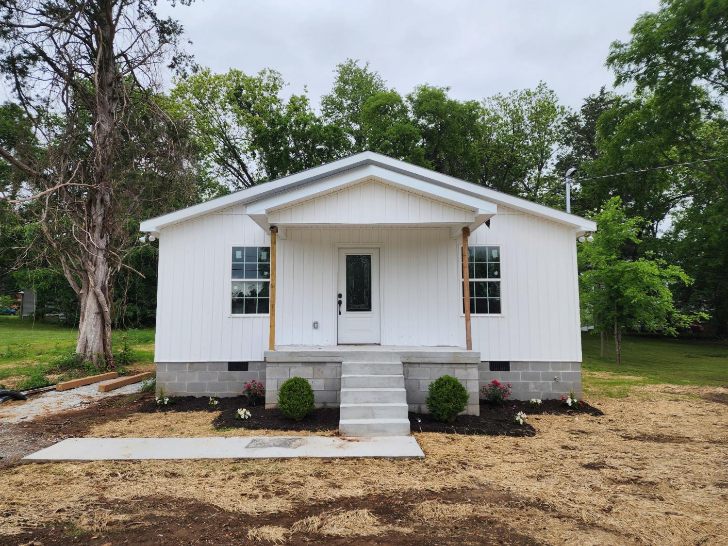 201-Hunt-Street For Sale
