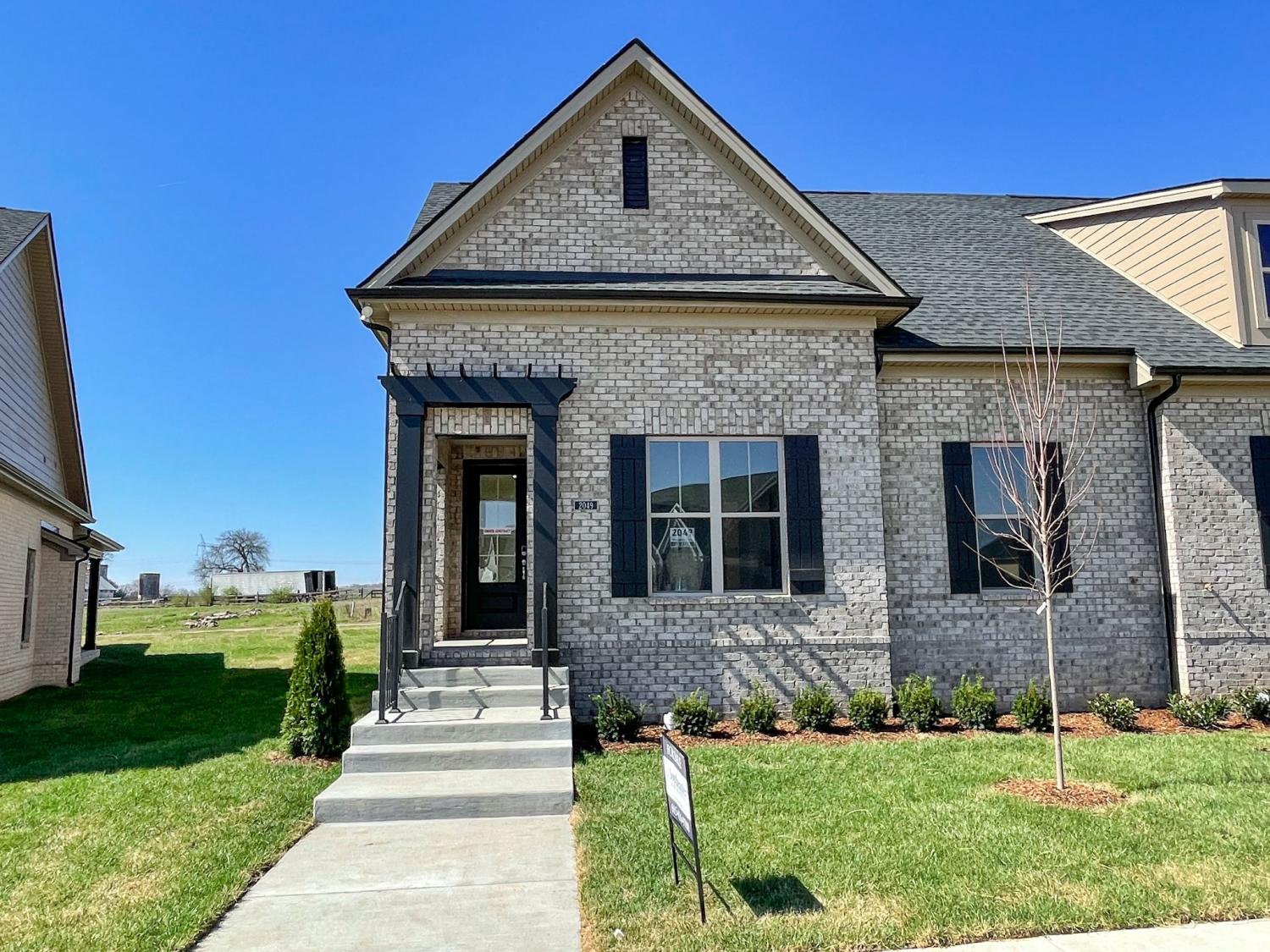 2049-Horseshoe-Cir-Lot-207 For Sale