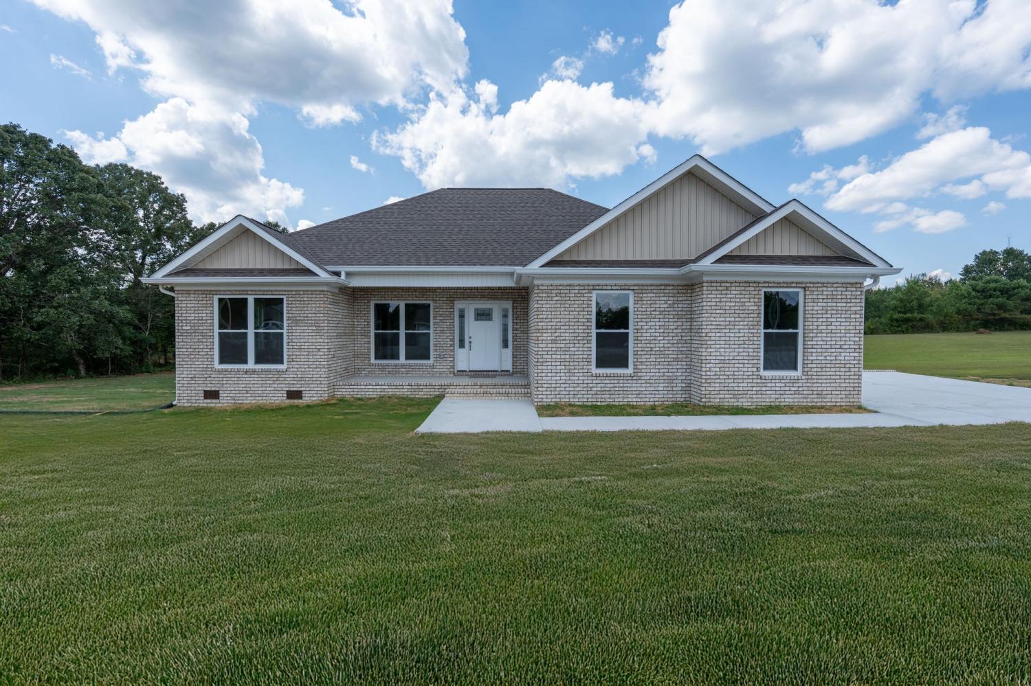 124-Blaine-Ln For Sale