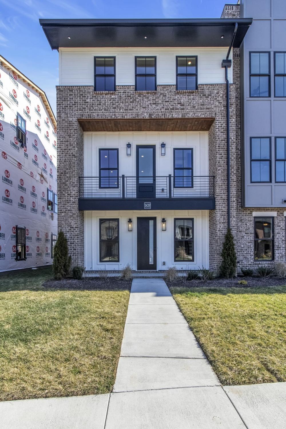 1419-Doc-Johns-Blvd For Sale