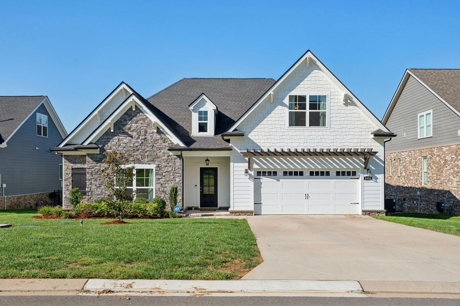 1418-Proprietors-Pl For Sale