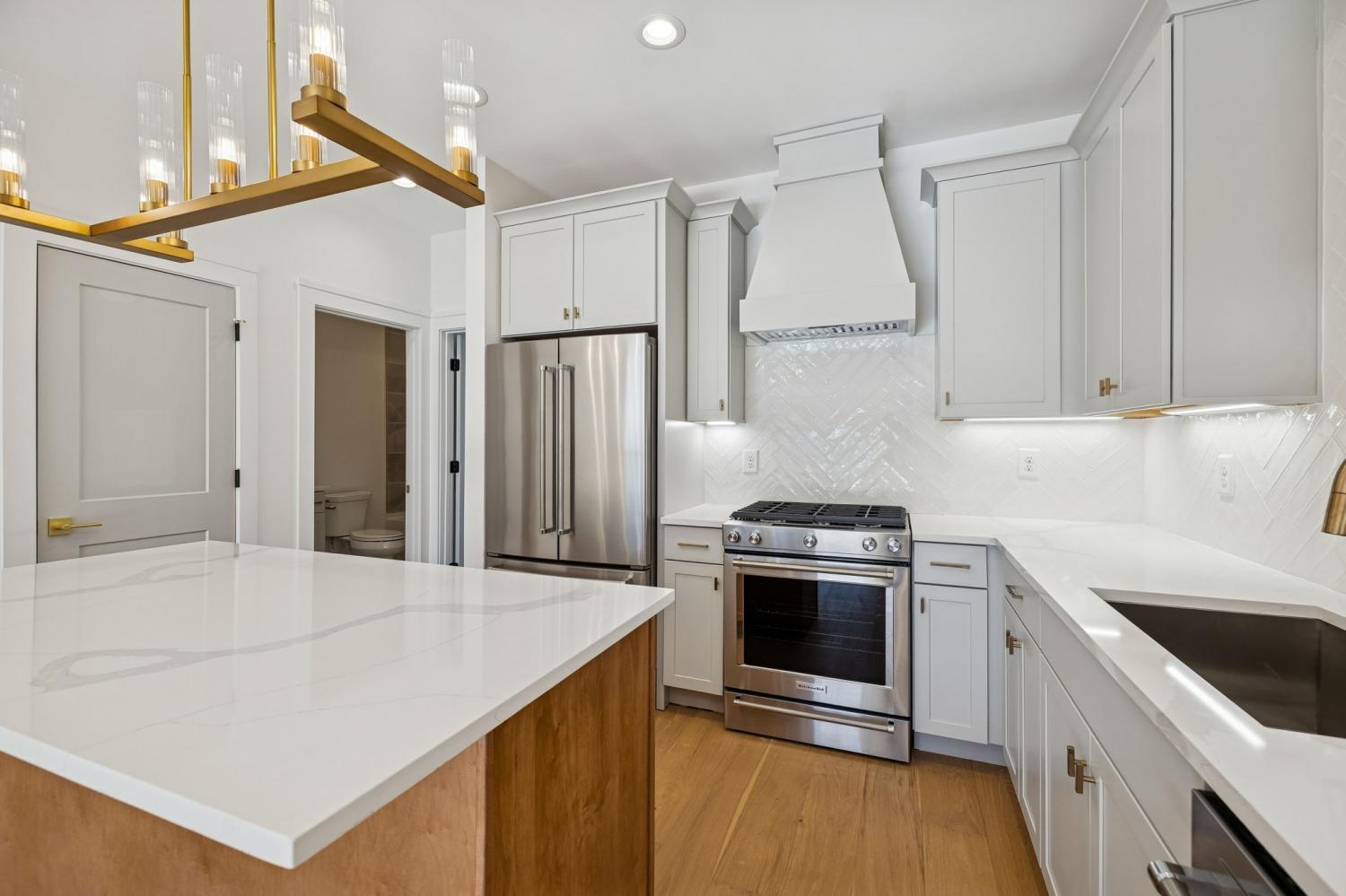 830B-Watts-Ln For Sale