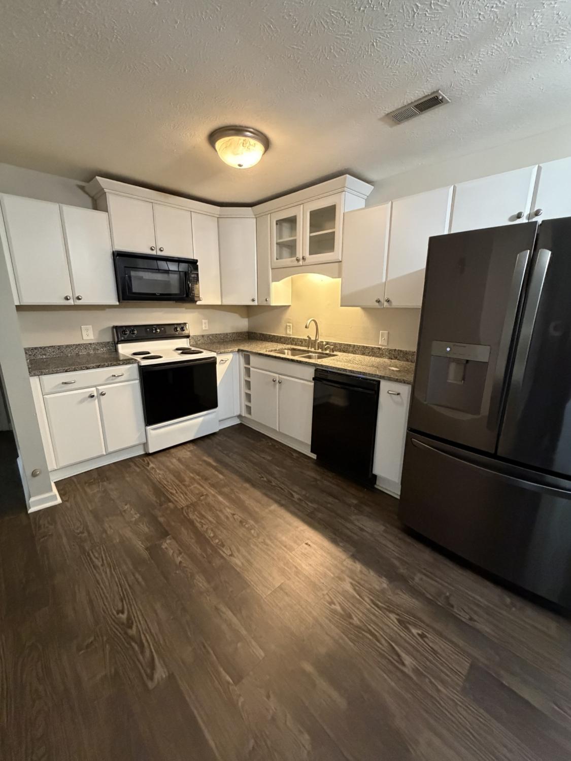 714-Ashlawn-Pl For Sale