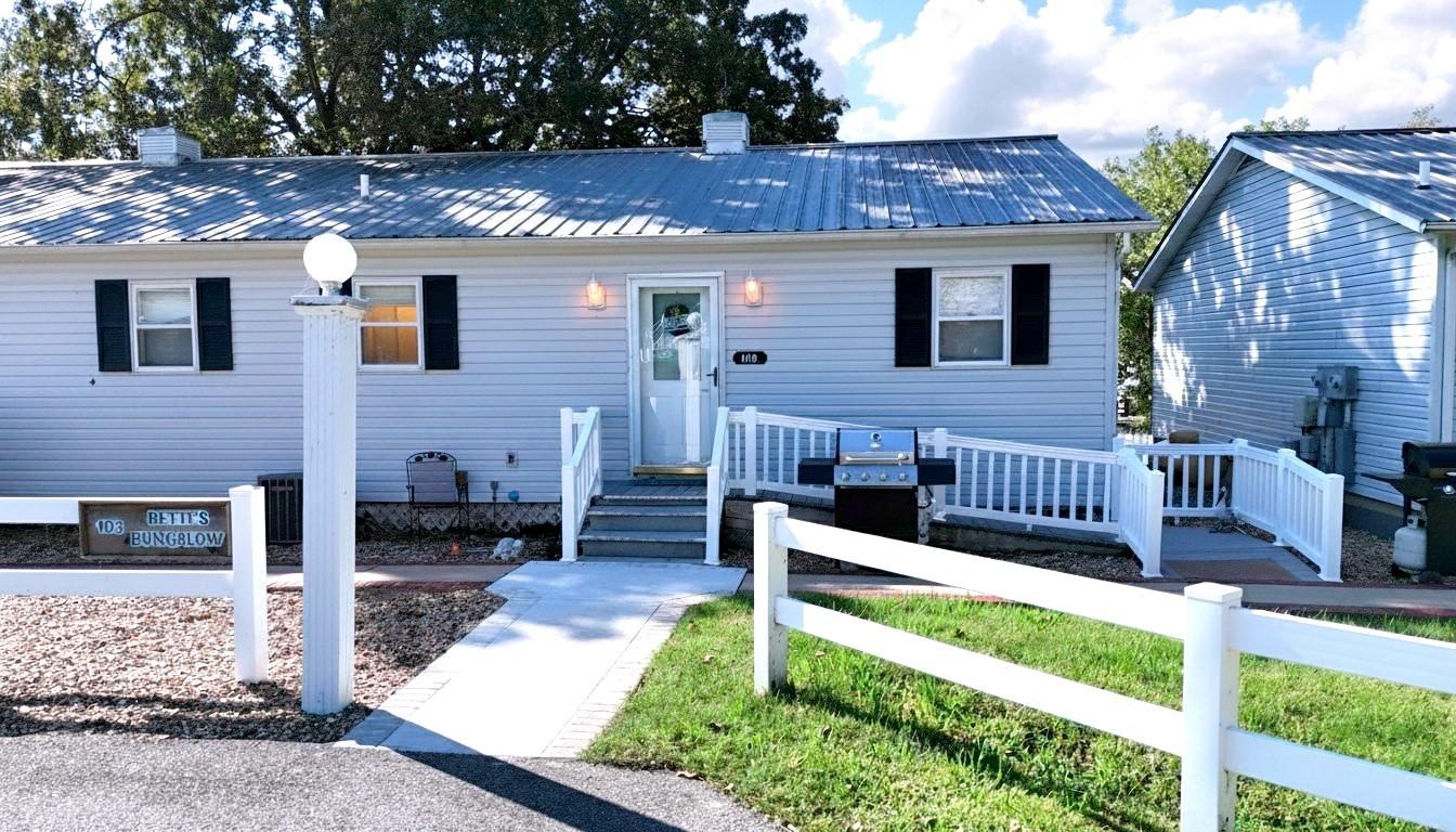 103-HARBORVIEW For Sale