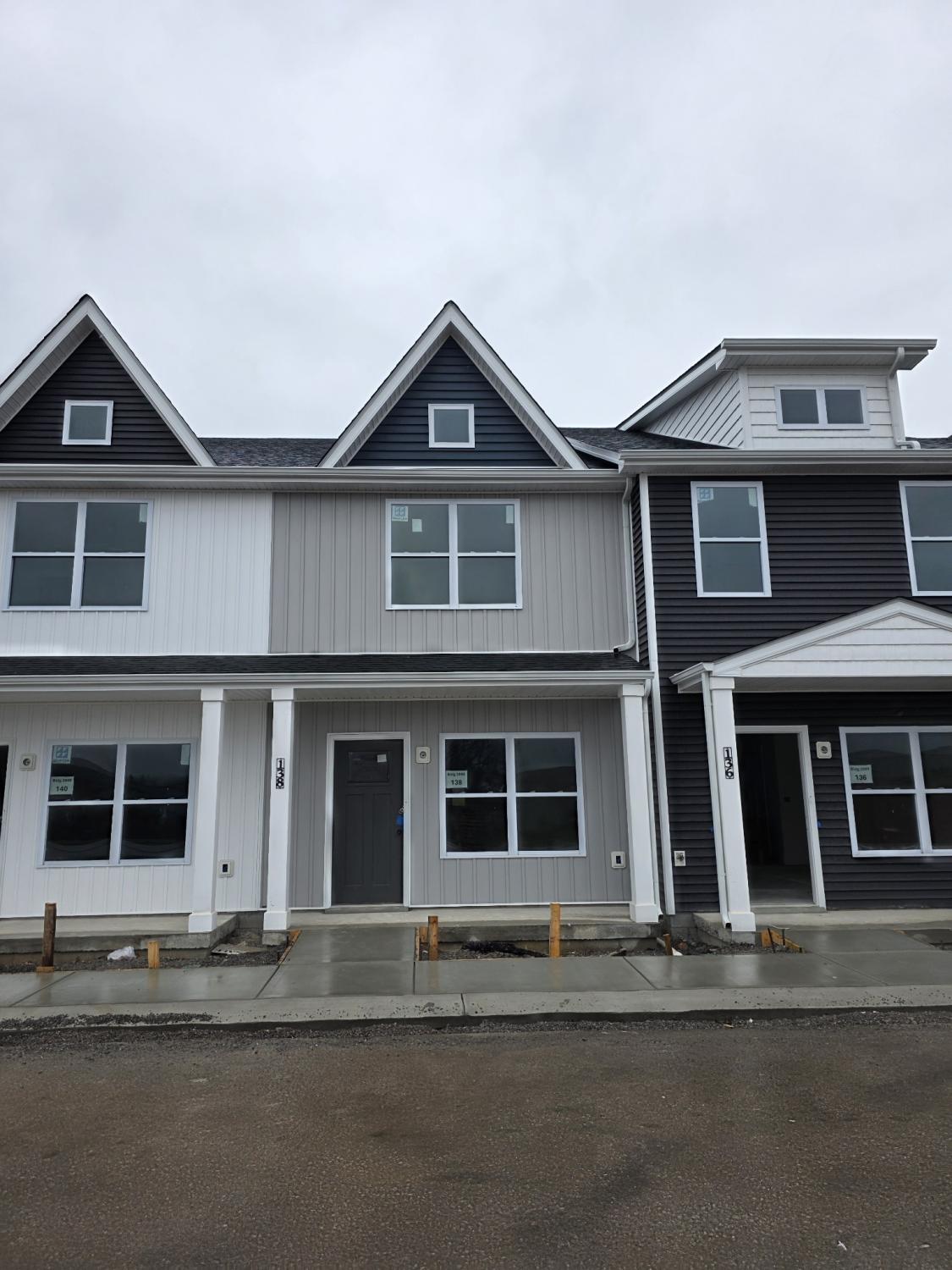 138-Front-Ridge-Circle For Sale