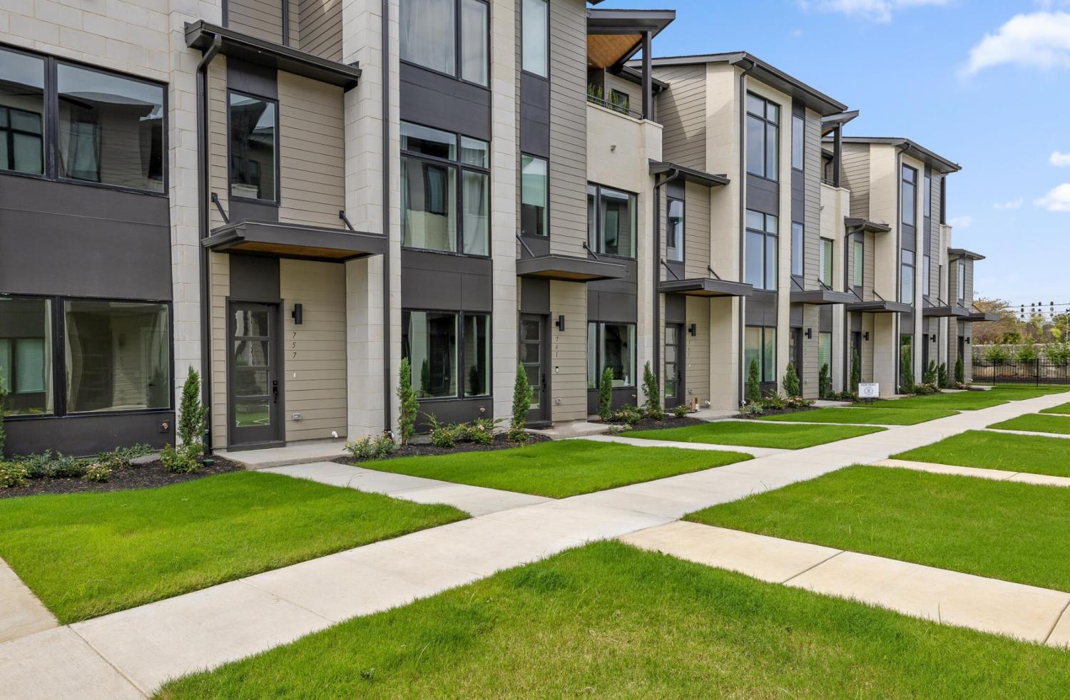 757-Burnside-Place For Sale