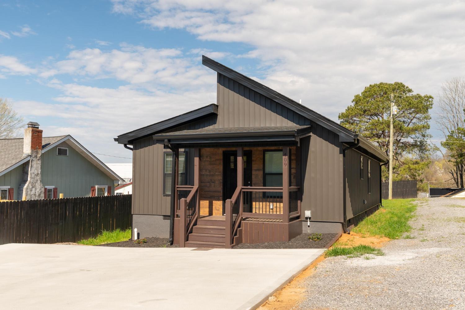 409-Hicks-Street For Sale
