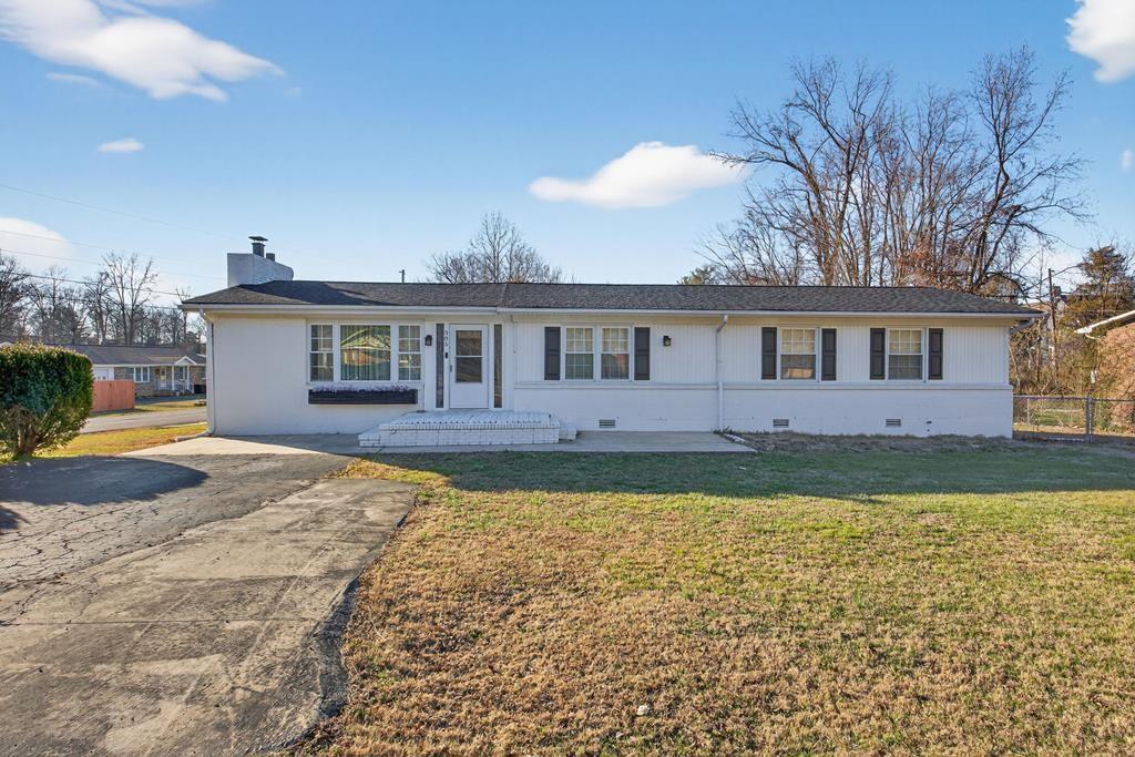 385-Campbell-Dr For Sale