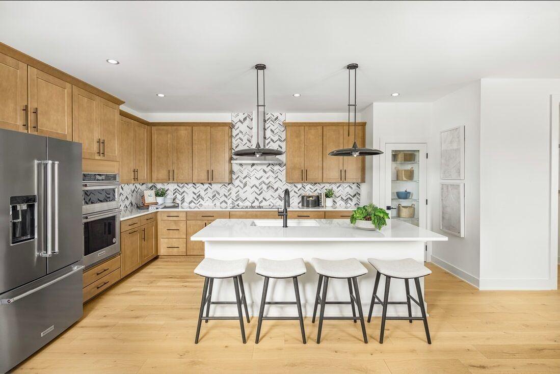 2615-Wilkinson-Pike For Sale