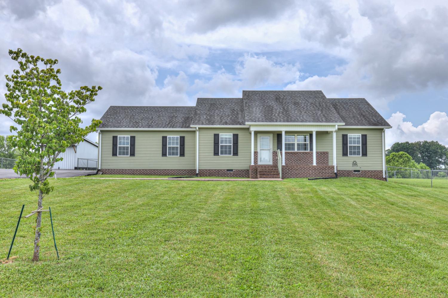 472-Meadows-Rd For Sale
