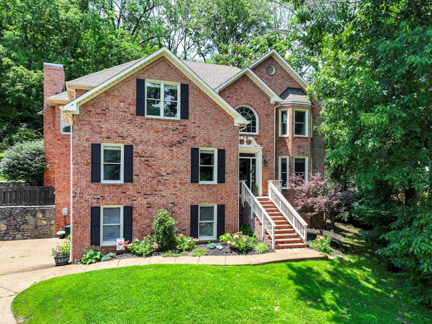 1585-Fawn-Creek-Ct For Sale