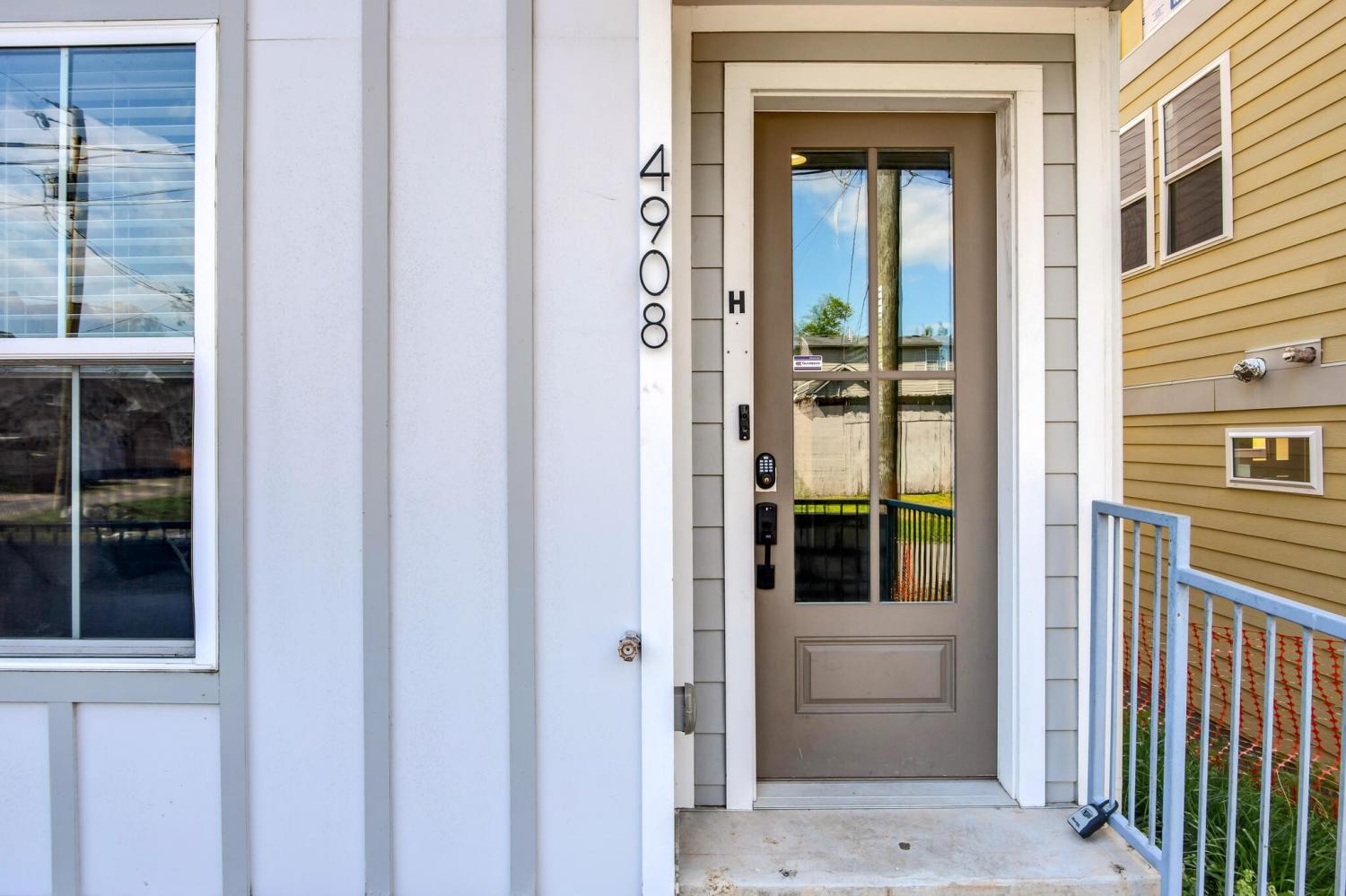 4908-Delaware-Ave For Sale