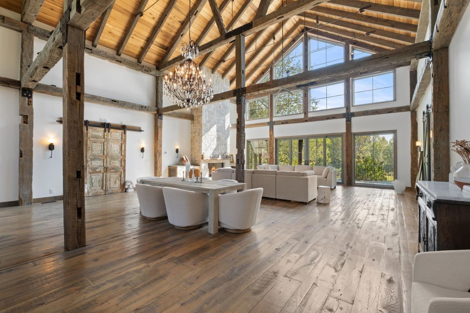 7501-Ivorybill-Ln For Sale