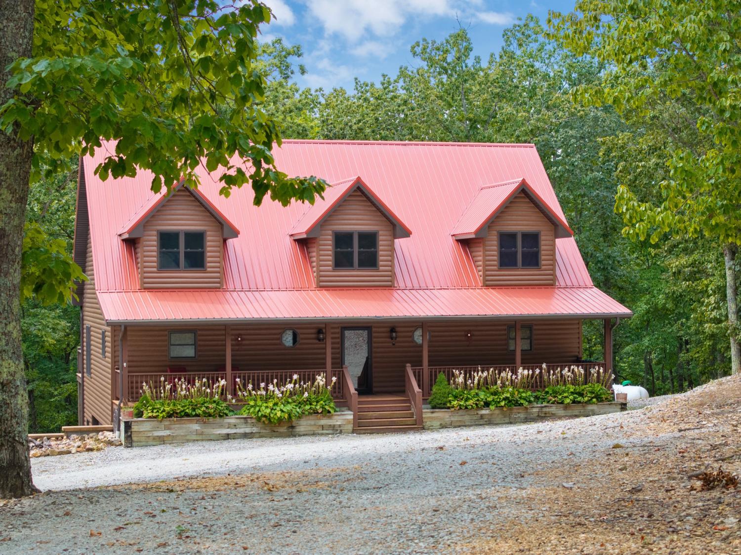 576-Ridgeway-Dr For Sale