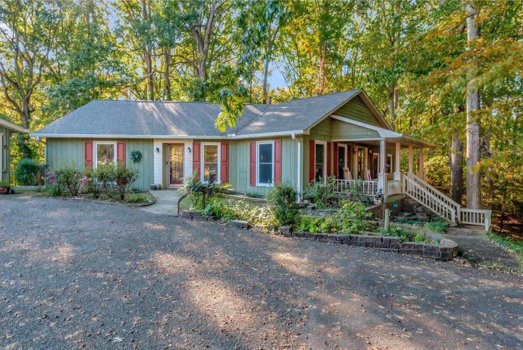 407-Oakwood-Dr For Sale