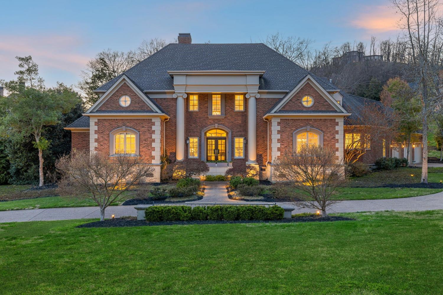 384-Lake-Valley-Dr For Sale