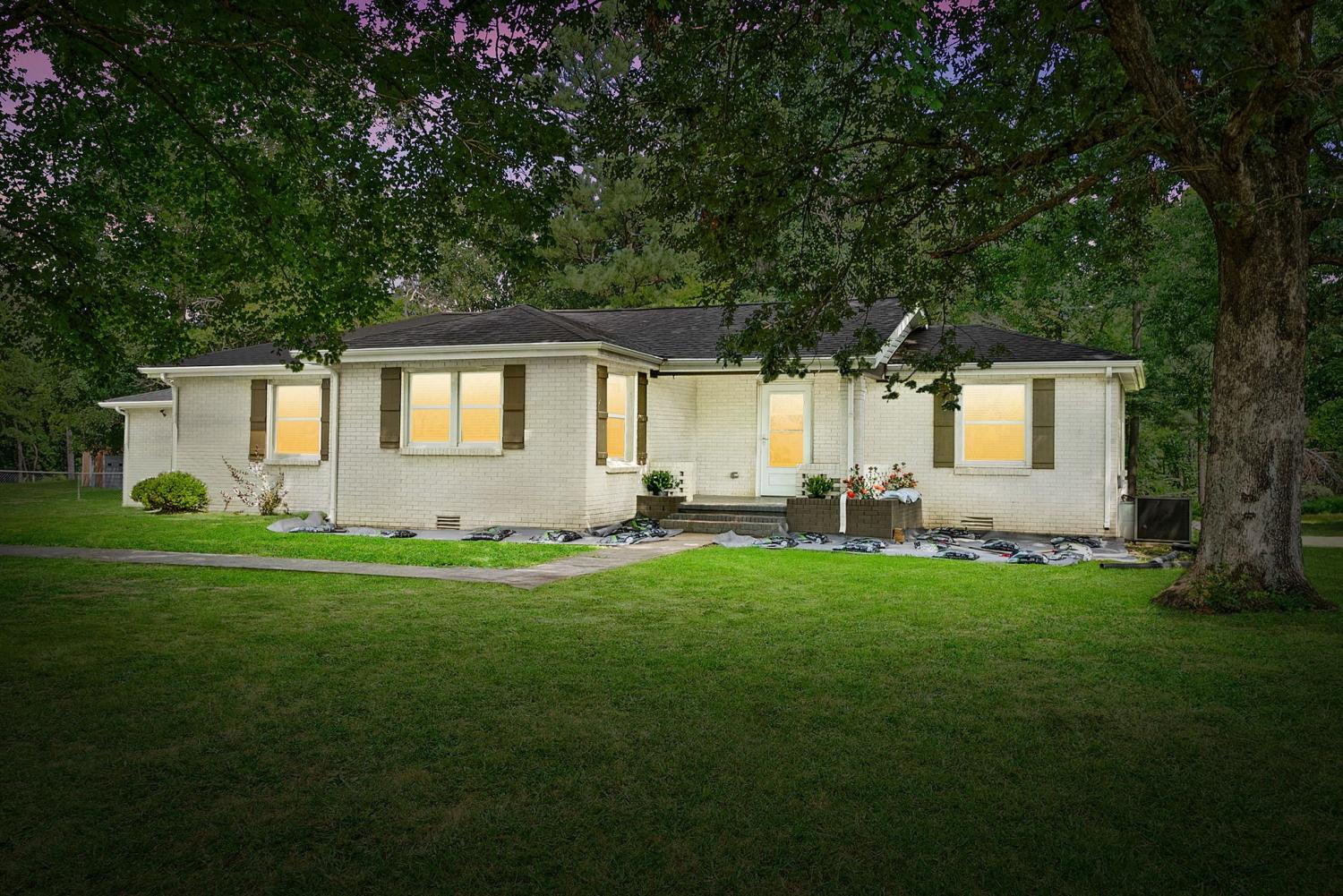 1561-Woodlawn-Rd For Sale