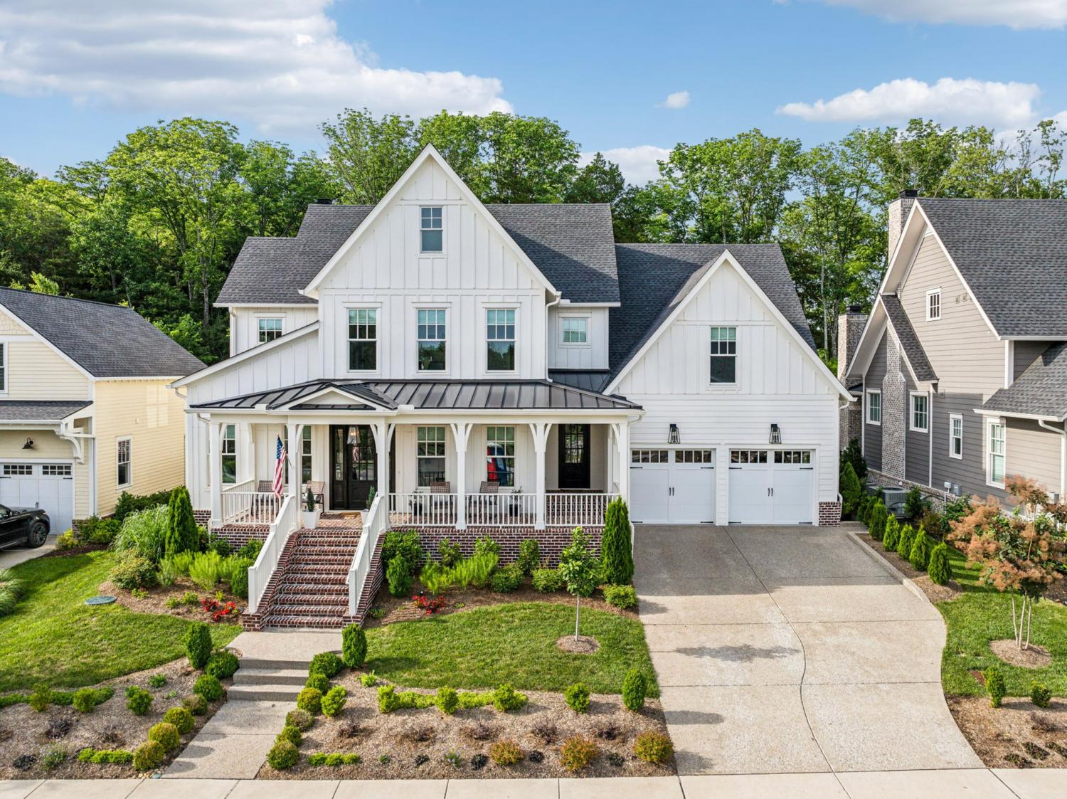8668-Belladonna-Dr For Sale