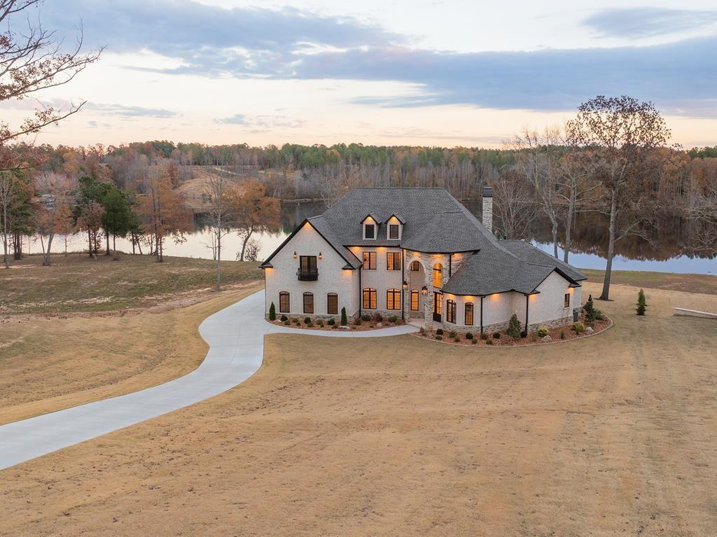 425-Shoreview-Ln For Sale