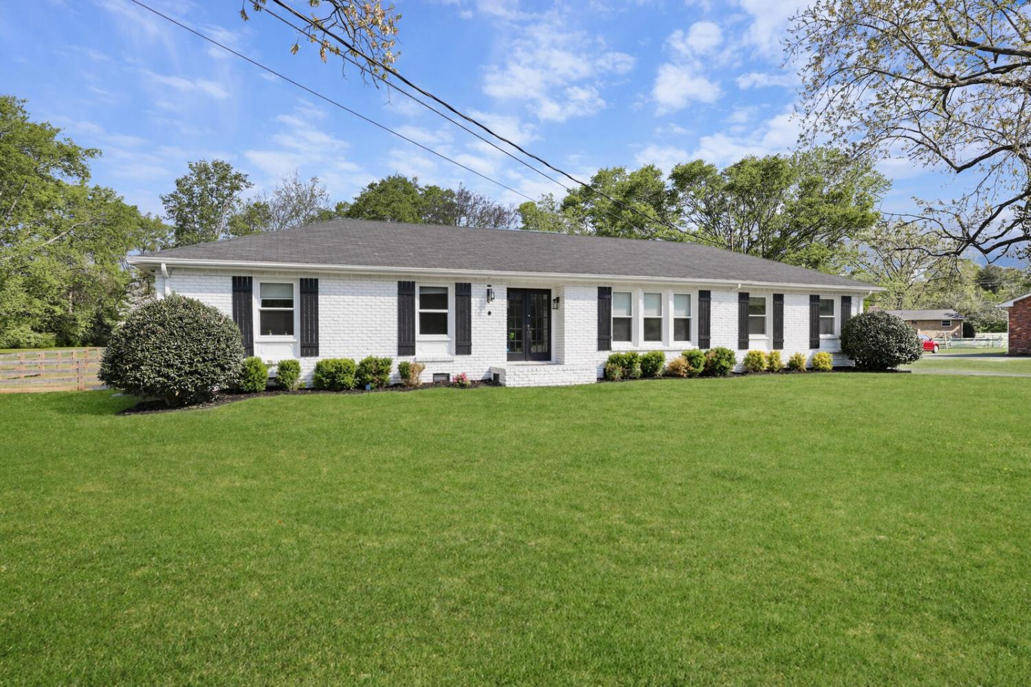 1136 Howell Dr TN 37069 For Sale - 