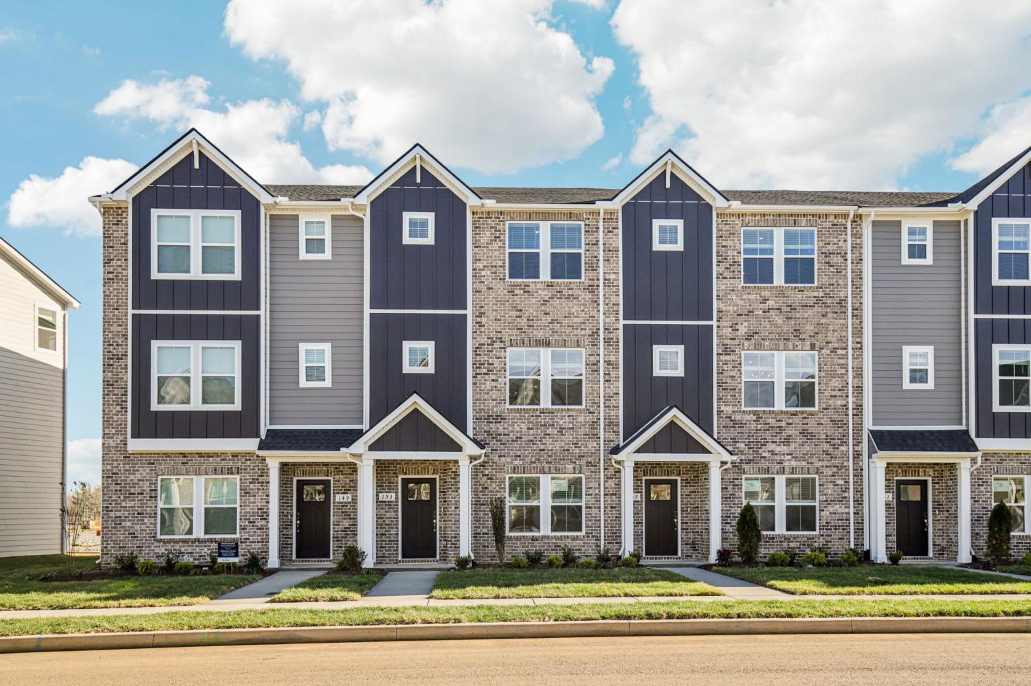 153-Fletchers-Way For Sale