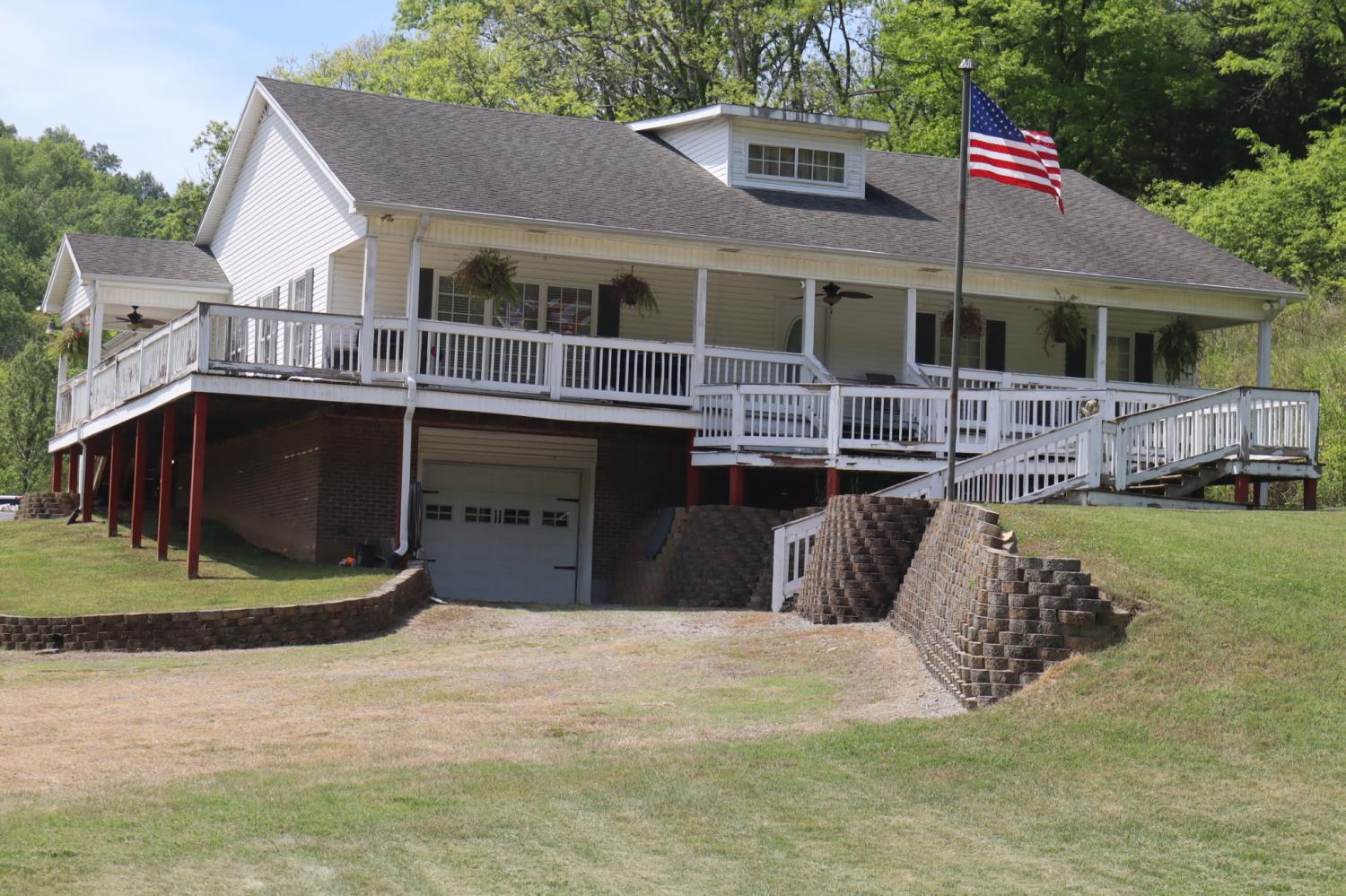 341-Pumpkin-Hollow-Rd For Sale