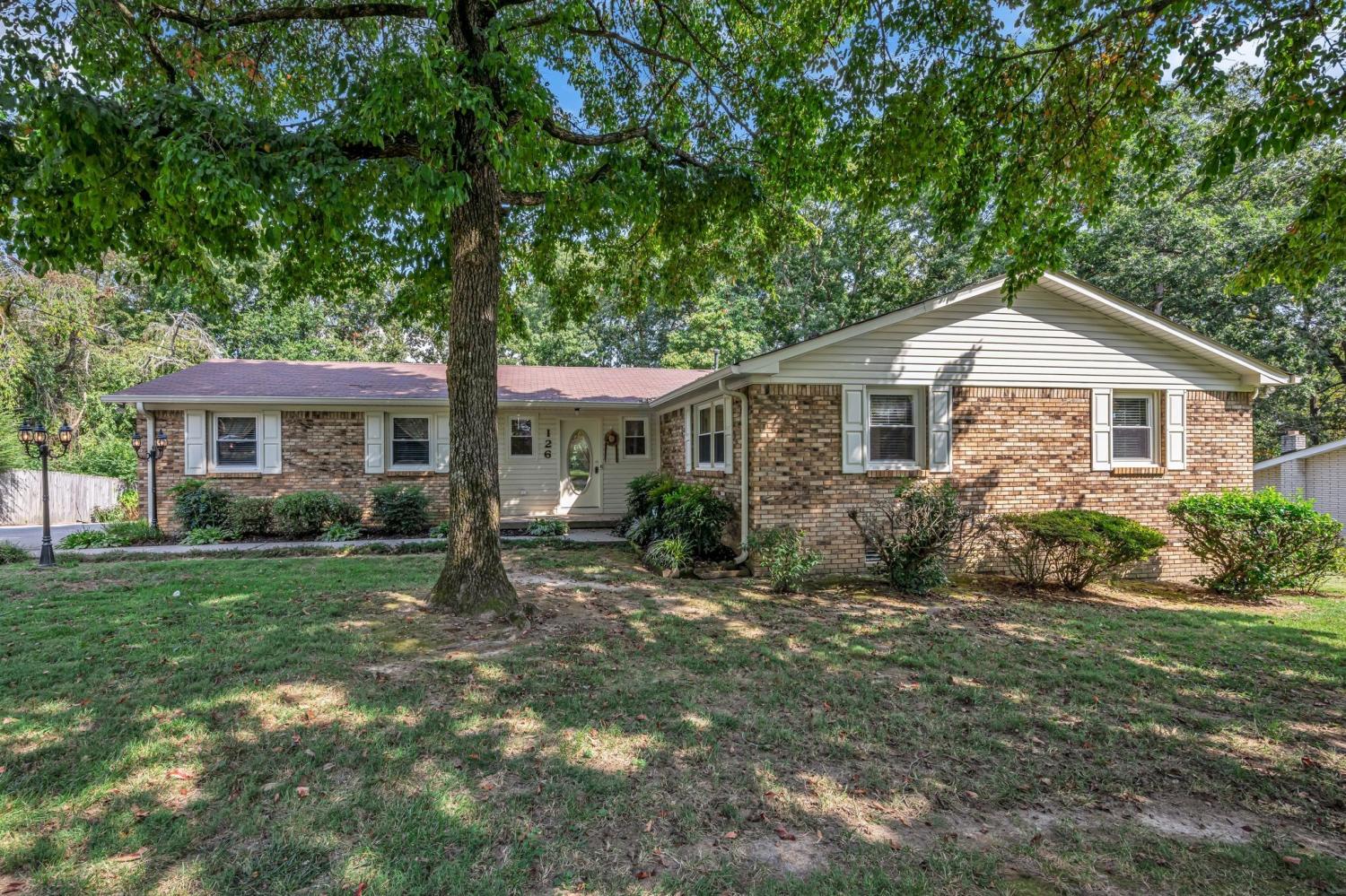 126-Robin-Hood-Rd For Sale