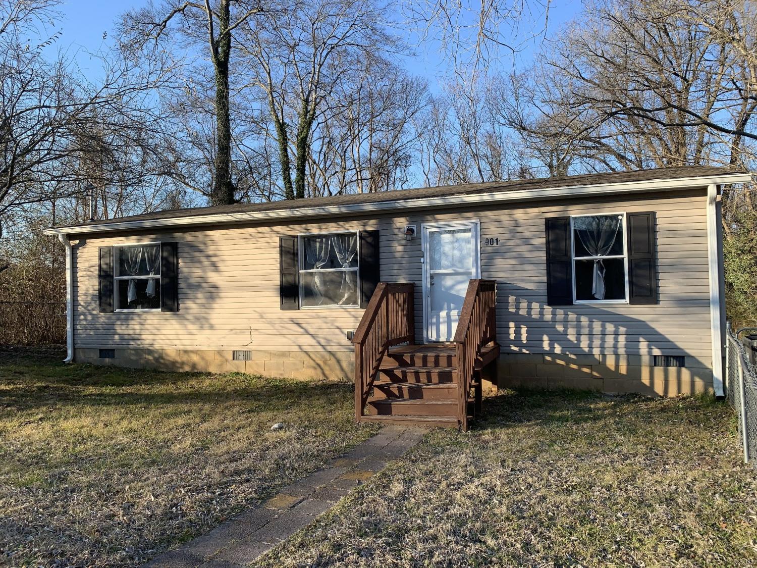 901-E-9th-St For Sale