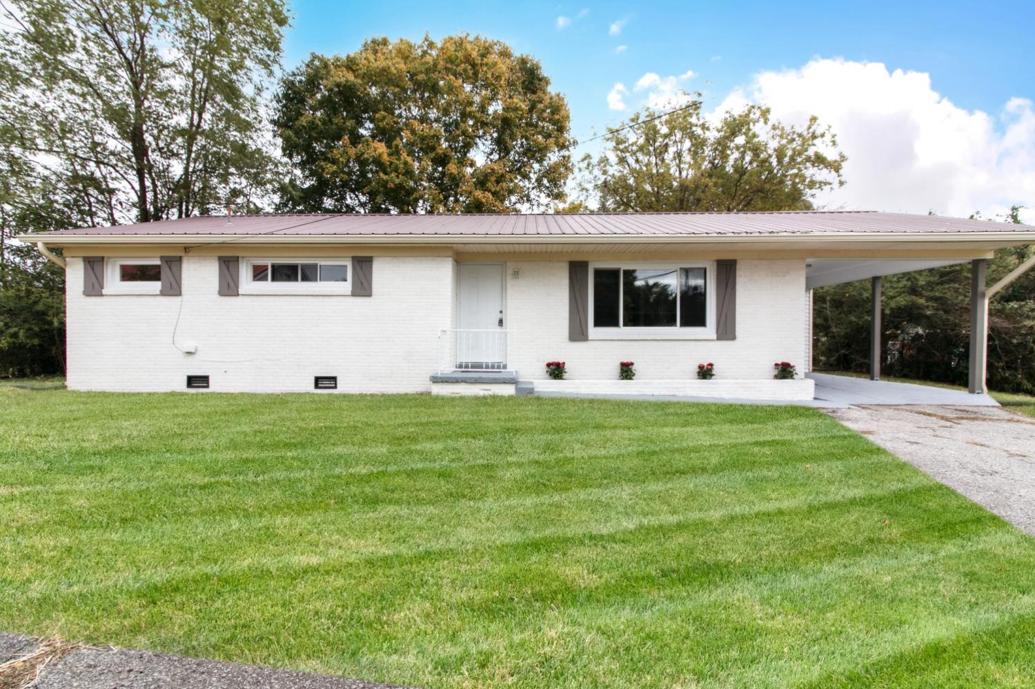 131-E-Lake-St For Sale