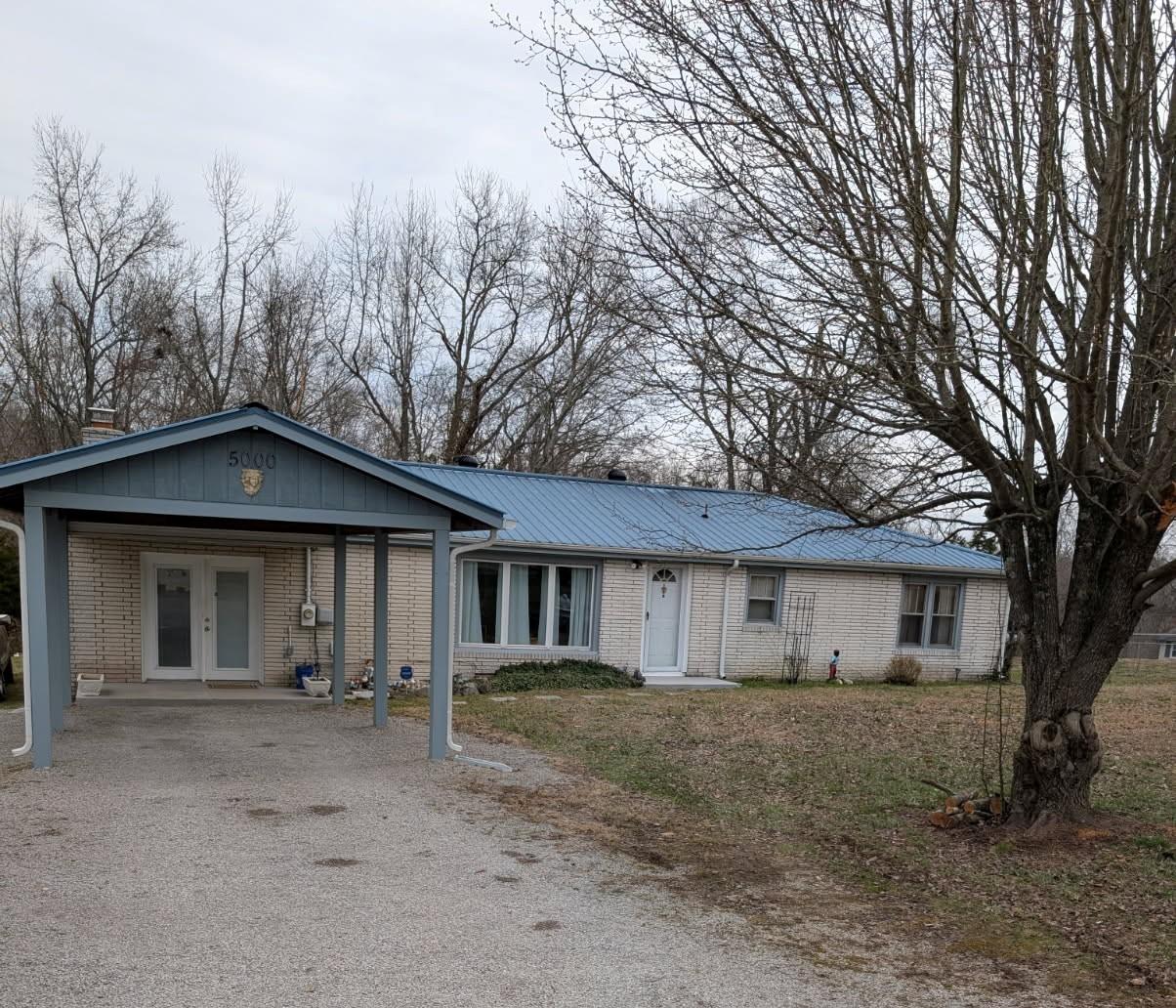 5000-Highway-100 For Sale