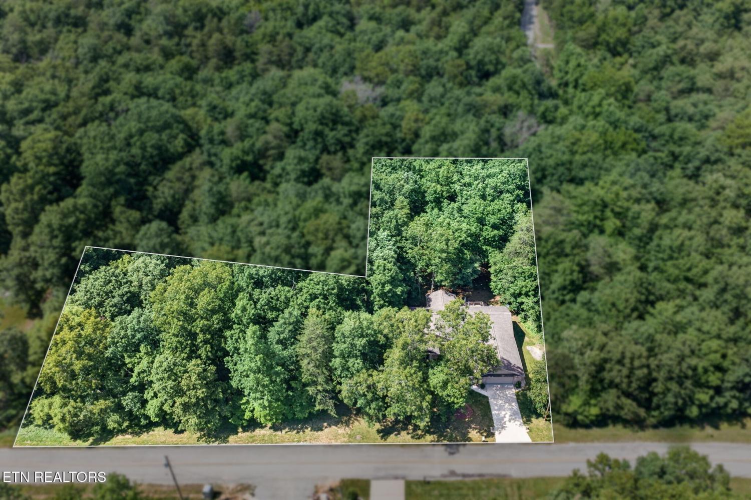 657 Lakeview Drive TN 38558 For Sale - 