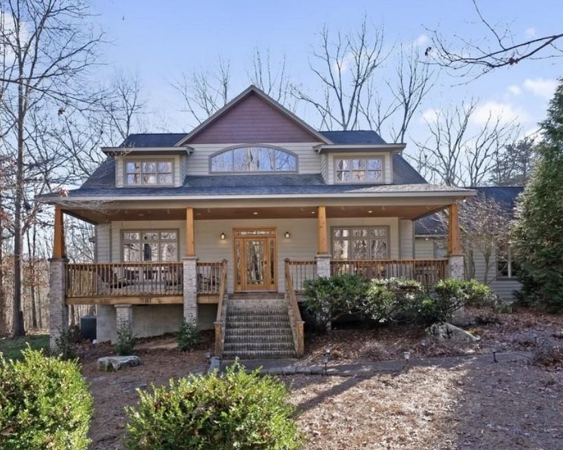 2046-Lakeshore-Dr For Sale