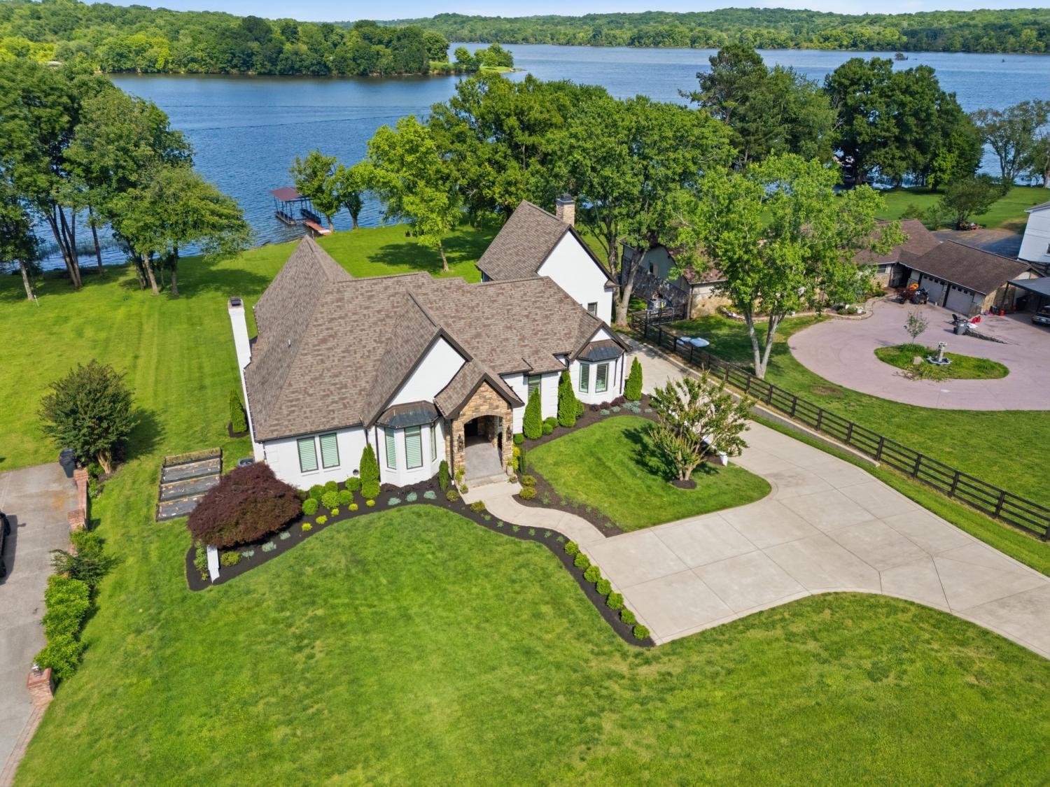 1167-Windsor-Dr For Sale