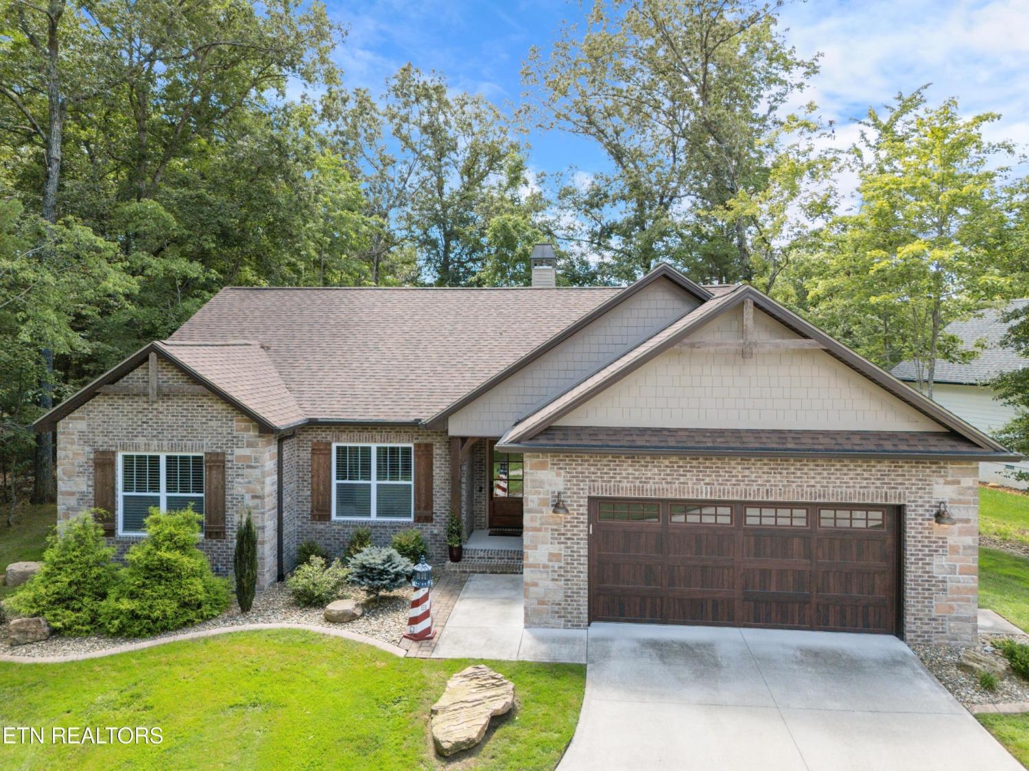 14-Renwick-Drive For Sale
