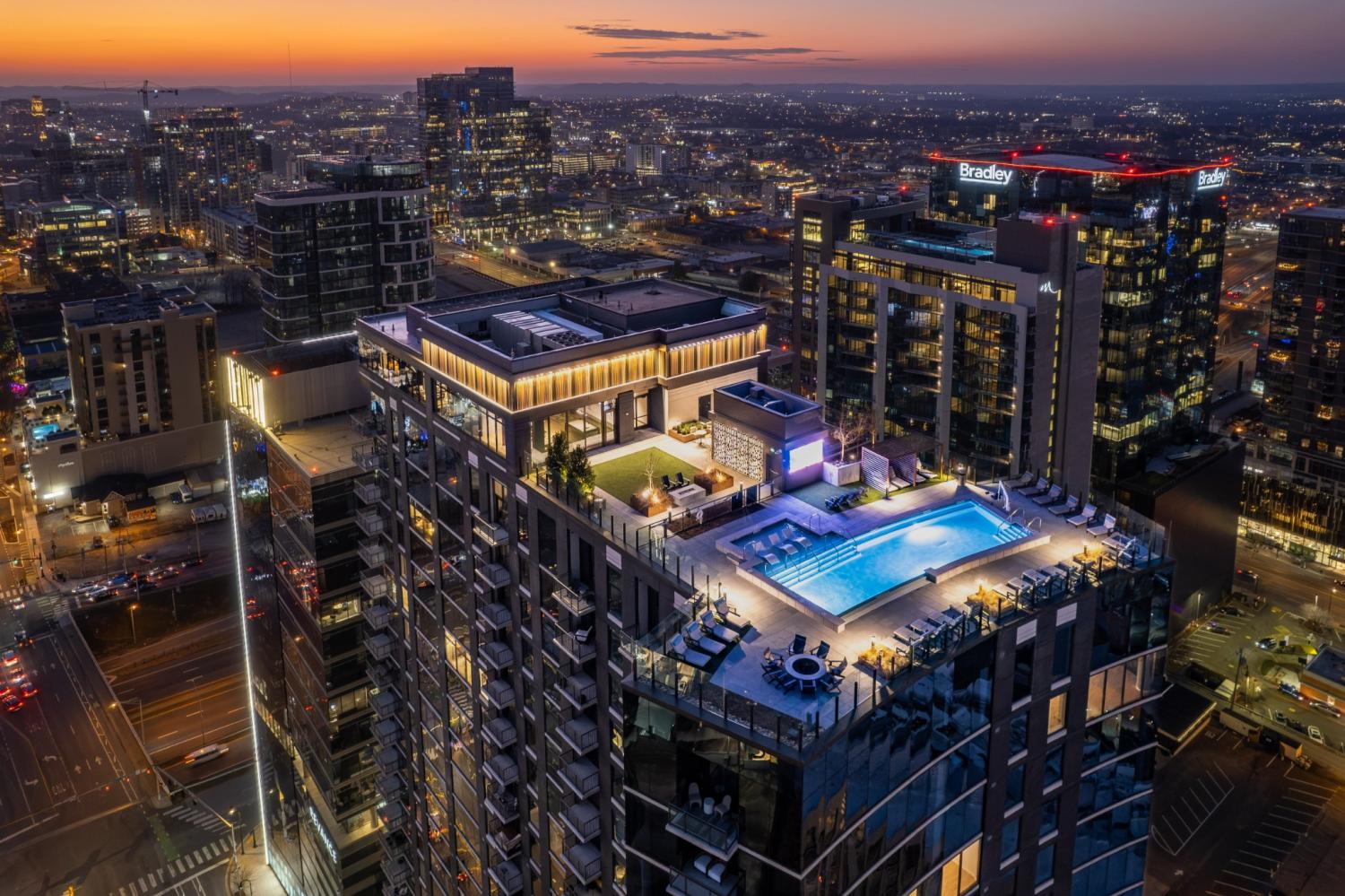 1212-Demonbreun-St For Sale