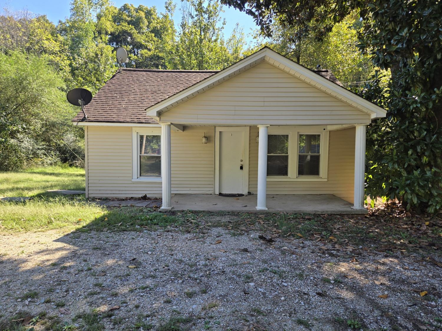 200-E-Lake-St For Sale