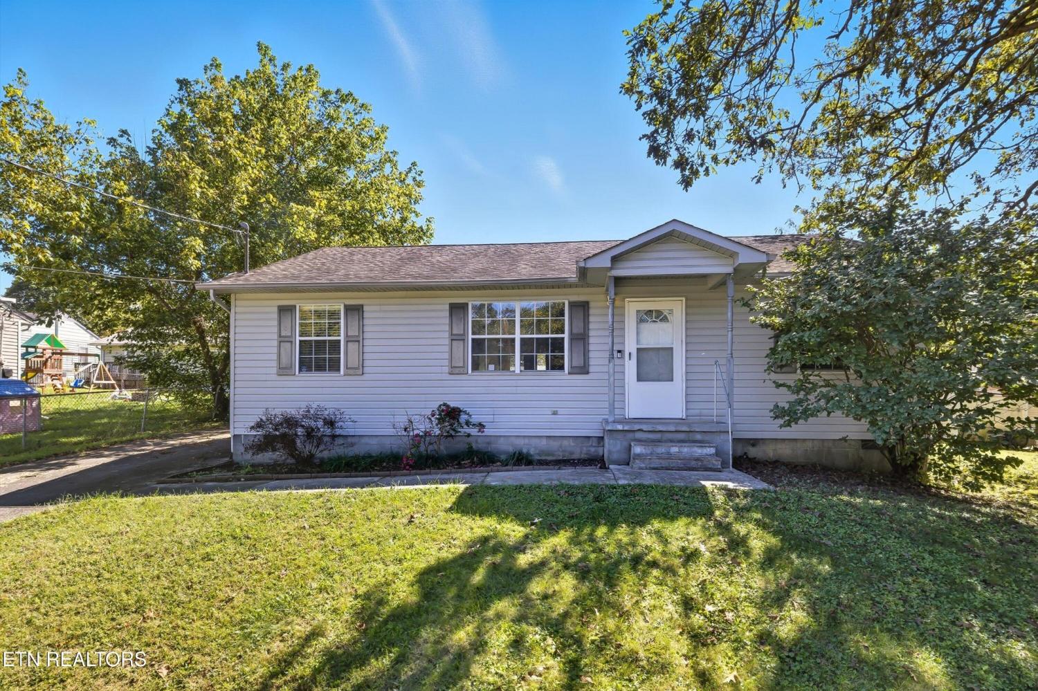 143-Wellington-Circle For Sale