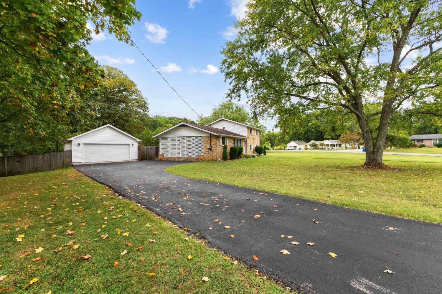 401-Rosehill-Ct For Sale